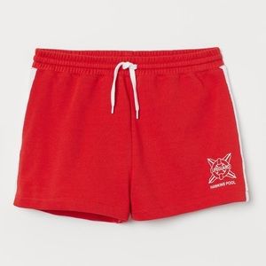stranger things sweatshorts - size: M